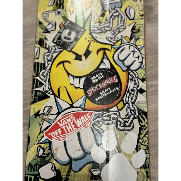 Vintage World Industries Complete Skateboard Flame Boy‎ Trucks Wheels - Picture 1 of 12